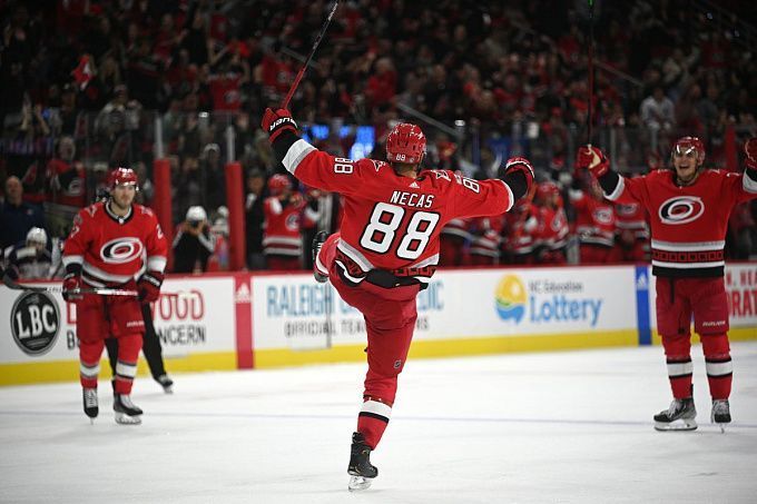 Carolina Hurricanes vs New York Islanders. Pronóstico, Apuestas y Cuotas│29 de Octubre  de 2022