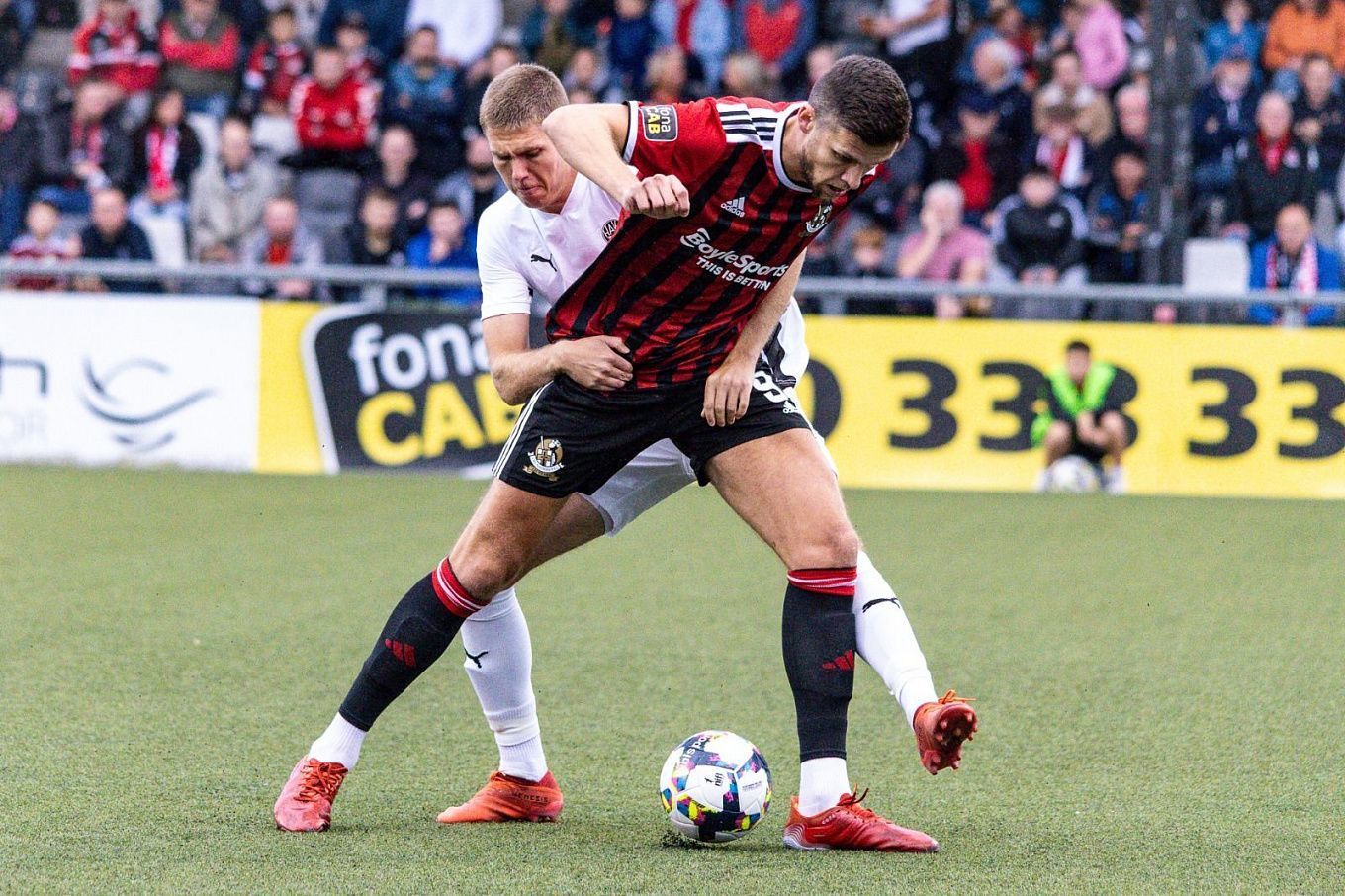 Crusaders FC vs Carrick Rangers FC Prediction, Betting Tips & Odds | 01 MAY 2024