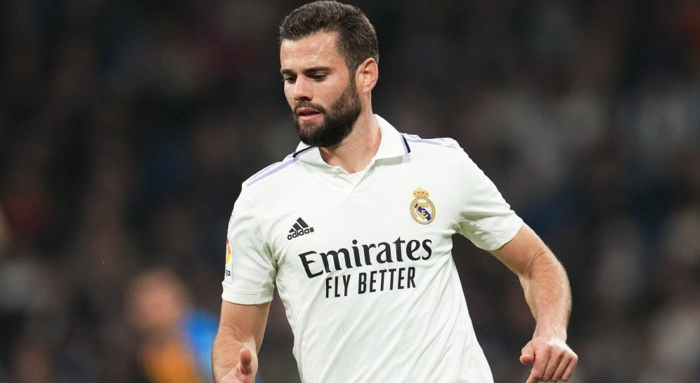 Cristiano Ronaldo intercede entre Nacho y el Al-Nassr