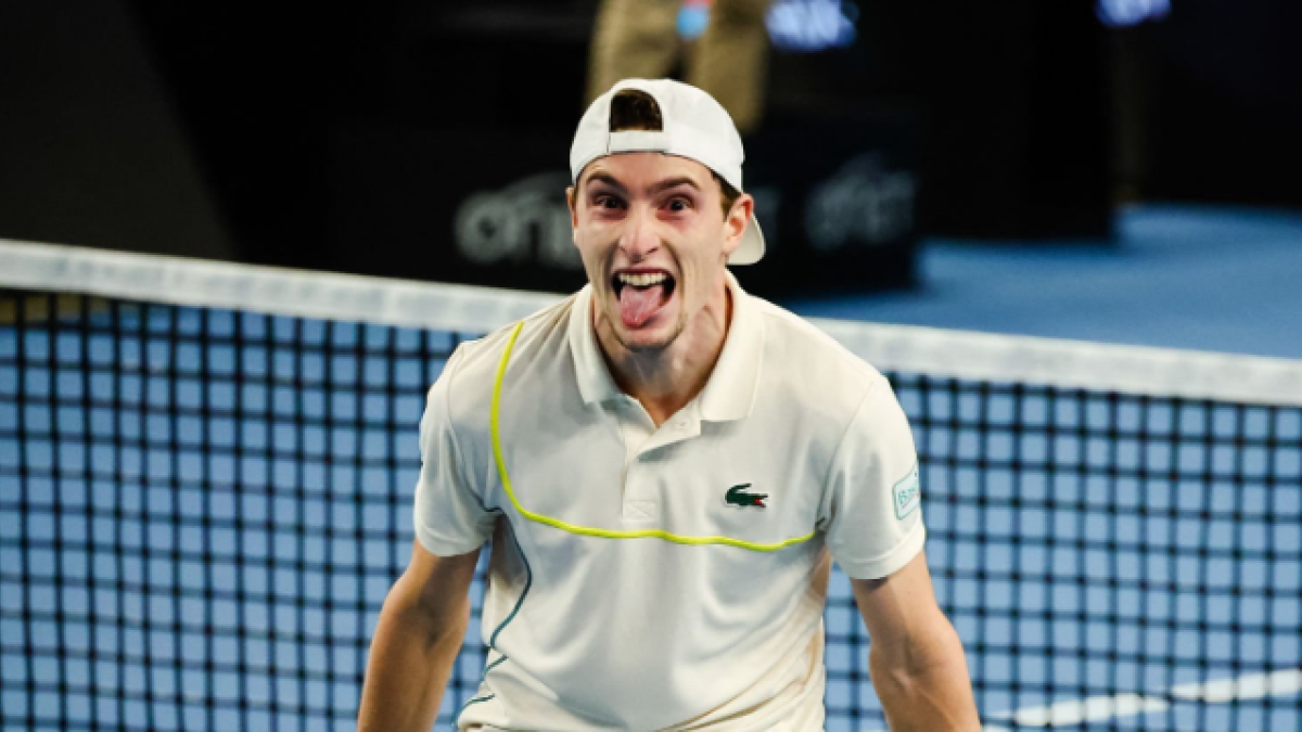 Karen Khachanov vs Ugo Humbert. Pronóstico, Apuestas y Cuotas l 2 de noviembre de 2024