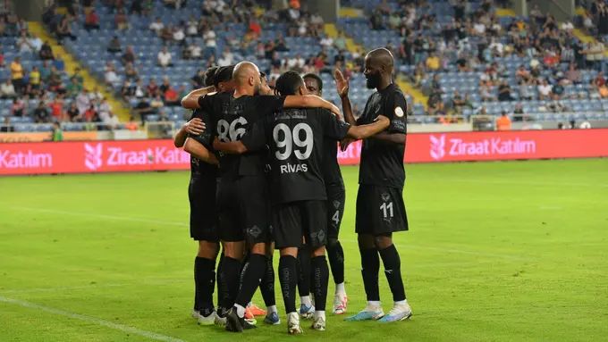 Hatayspor vs Kasimpasa. Pronóstico, Apuestas y Cuotas│19 de agosto de 2024