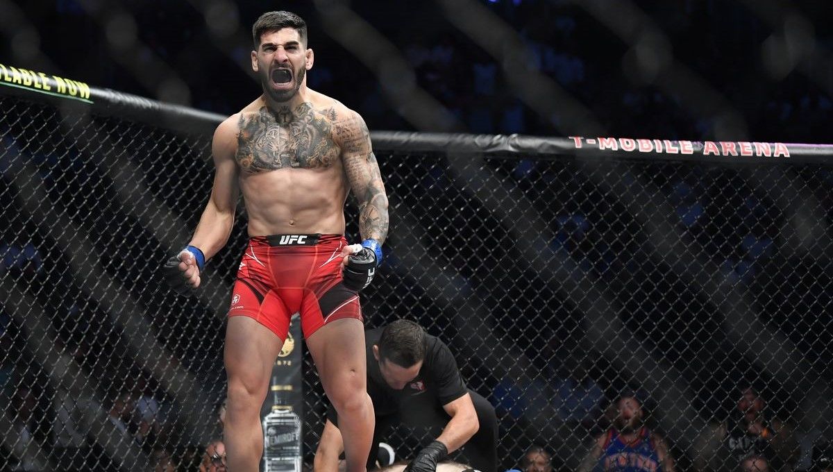 El campeón de UFC, Topuria, cree que Volkanovski merece una revancha