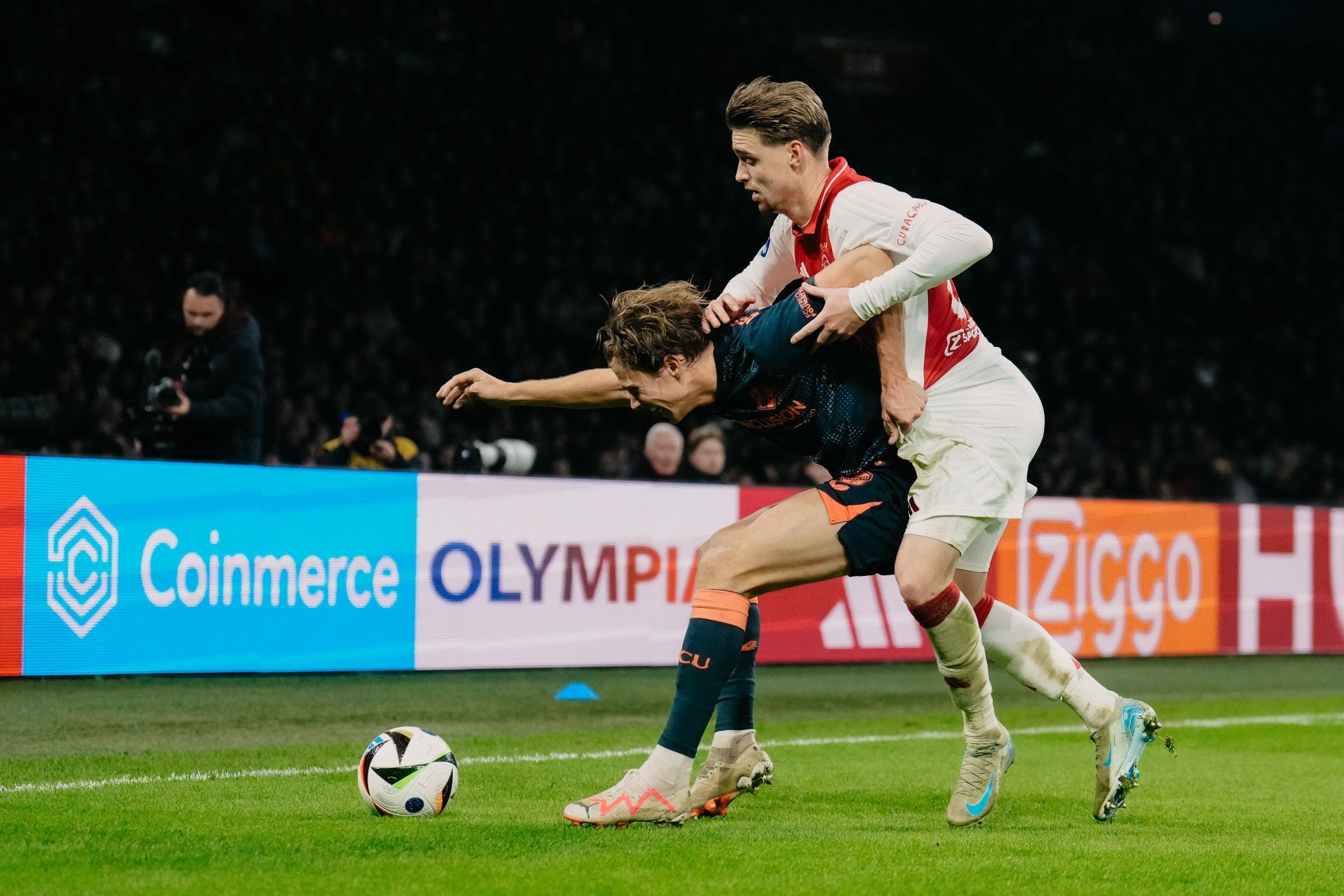 AZ Alkmaar vs Ajax Amsterdam Prediction, Betting Tips & Odds | 08 DECEMBER, 2024