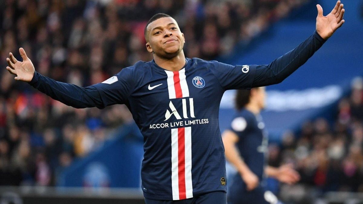 PSG Faces Two-Year Transfer Ban Over Mbappe Wage Dispute