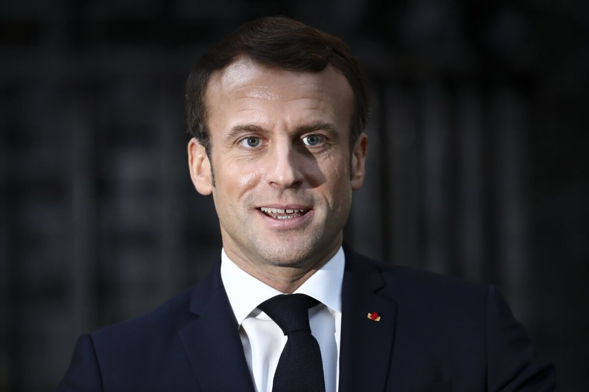 Macron Chugs Entire Bottle of Beer to Celebrate Toulouse's Victory in ...