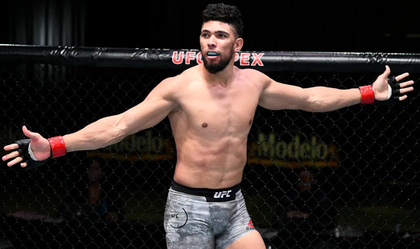 Walker: &quot;Ankalaev es aburrido, por eso UFC decidió organizar la revancha entre Pereira y Prochazka&quot;