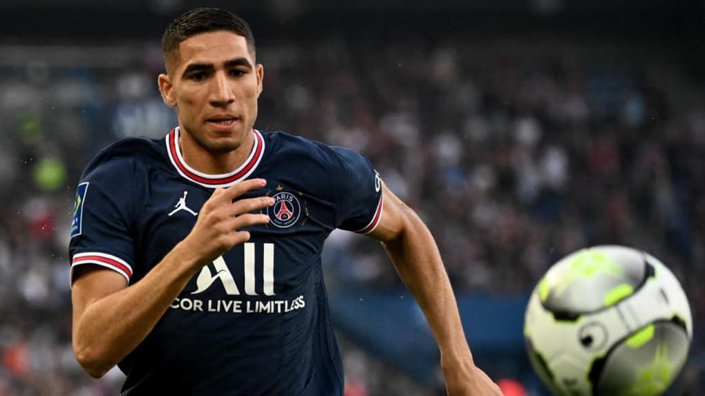 Achraf Hakimi se aferra al PSG 