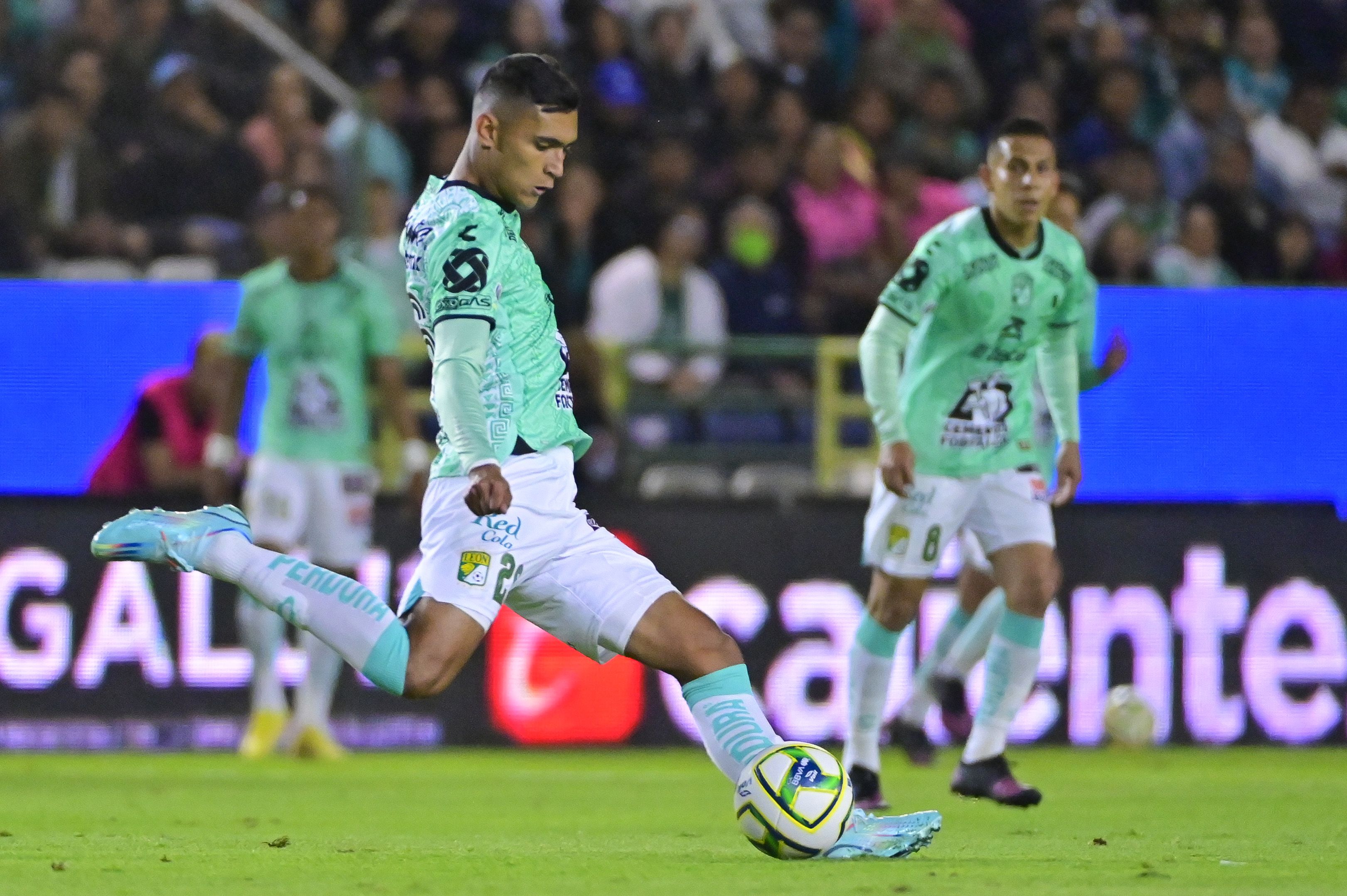 Fichaje de último minuto ¡Fidel Ambriz a Rayados!