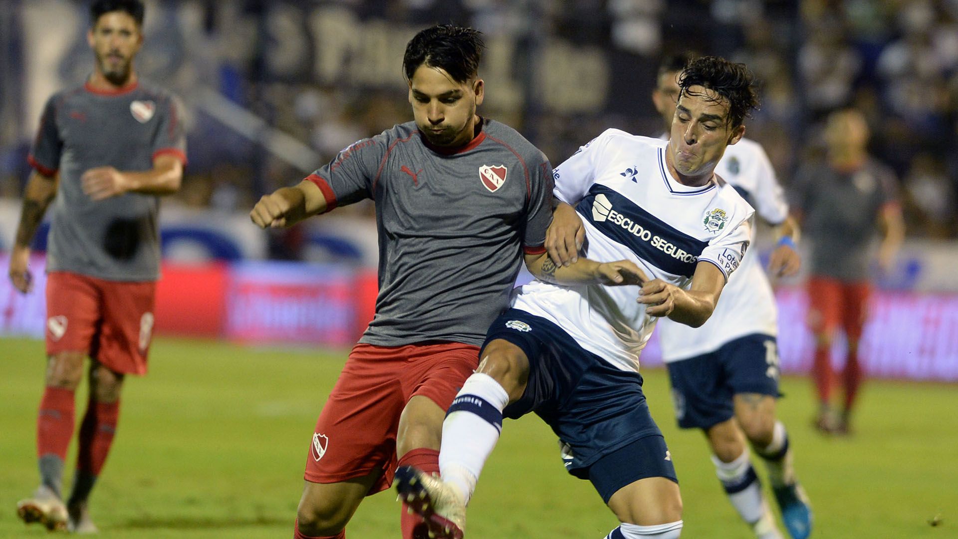 Gimnasia y Esgrima La Plata vs. Independiente. Pronostico, Apuestas y Cuotas│8 de julio de 2023