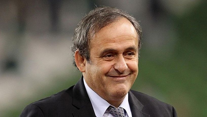 Michel Platini propone reducir a 10 el número de futbolistas en el campo para así mejorar el espectáculo