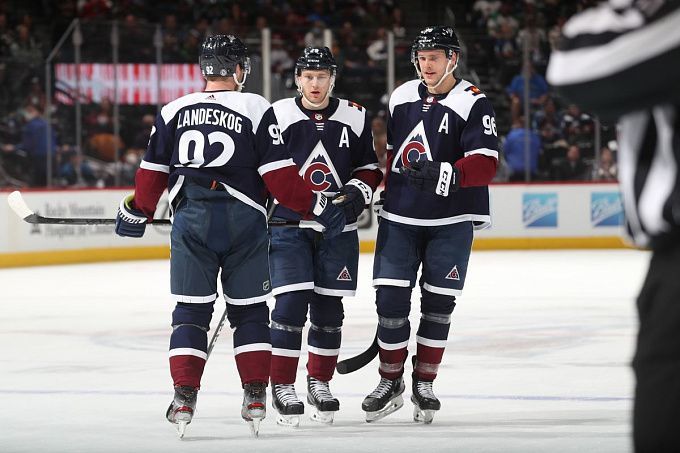 Colorado Avalanche vs Chicago Blackhawks Prediction, Betting Tips & Odds │13 OCTOBER, 2022