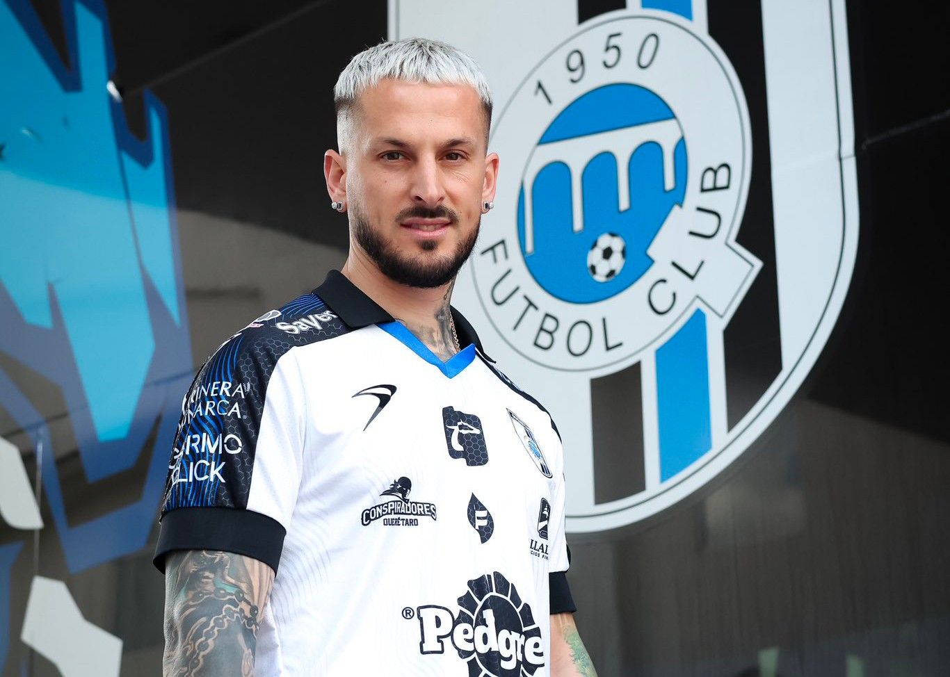 Darío Benedetto es nuevo jugador de Querétaro