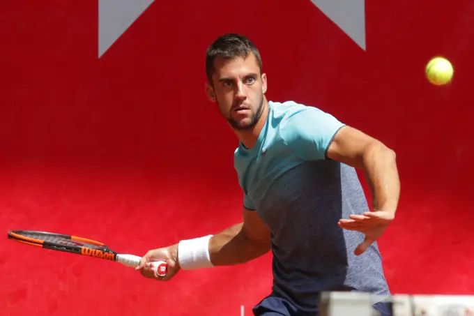 Roman Safiullin vs Laslo Djere. Pronóstico, Apuestas y Cuotas│18 de Abril de 2023