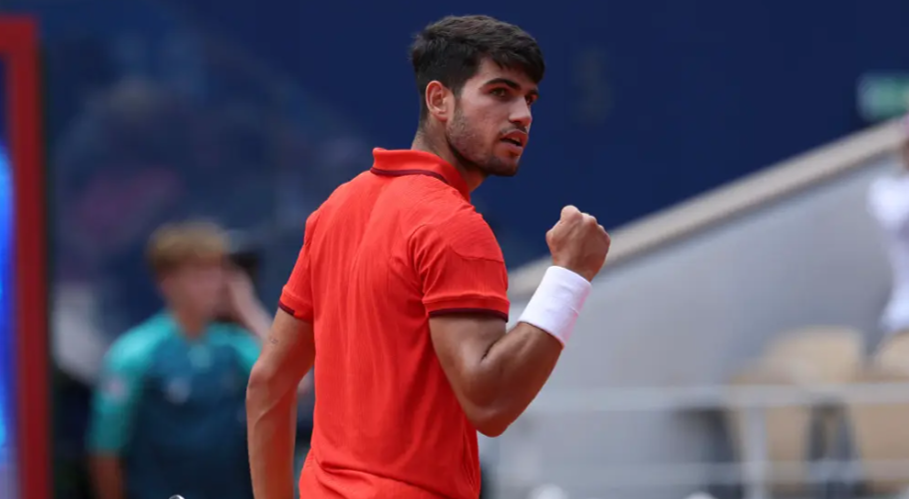 Carlos Alcaraz se clasificó a la final del tenis individual en París 2024 