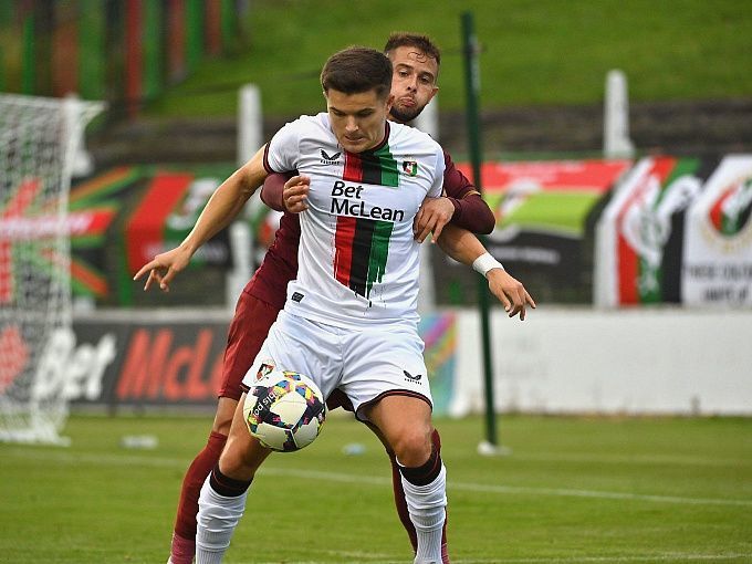 Glentoran FC vs Cliftonville FC Prediction, Betting Tips & Odds │02 SEPTEMBER, 2023