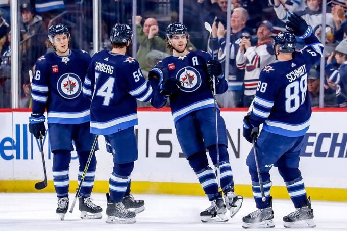 Winnipeg Jets vs Calgary Flames. Pronóstico, Apuestas y Cuotas│04 de Enero del 2023