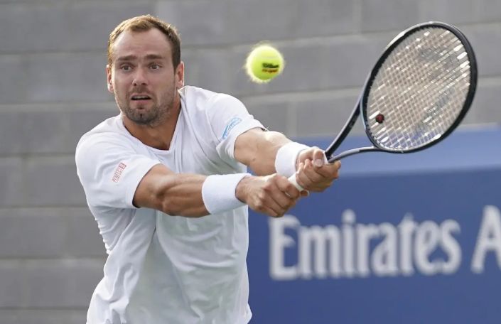 Christopher Eubanks vs Roman Safiullin Prediction, Betting Tips & Odds │22 AUGUST, 2024