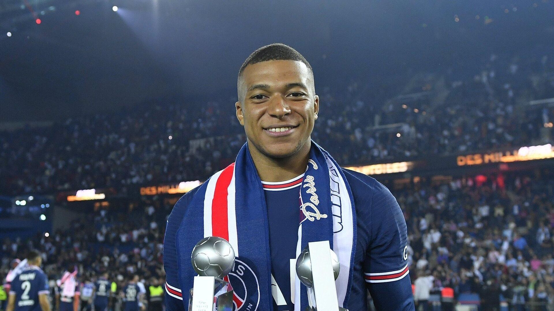 Mbappe Invited Macron Among 250 Guests To Farewell Dinner In Paris
