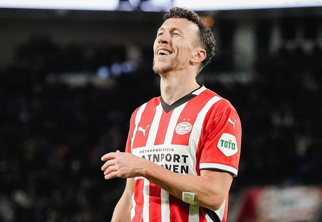 PSV Eindhoven vs Feyenoord Prediction, Betting Tips & Odds | 22 DECEMBER, 2024