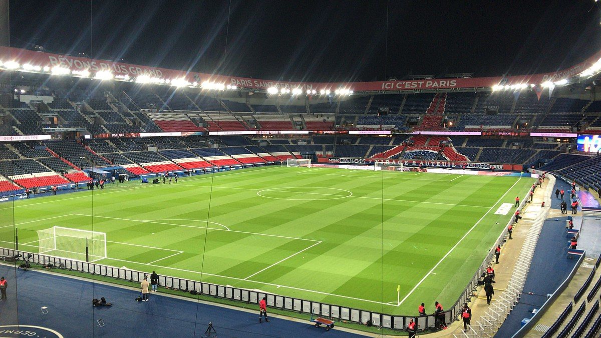 Desde el Ayuntamiento de París catalogaron de &quot;ridícula&quot; la propuesta del PSG por el Parque de los Príncipes