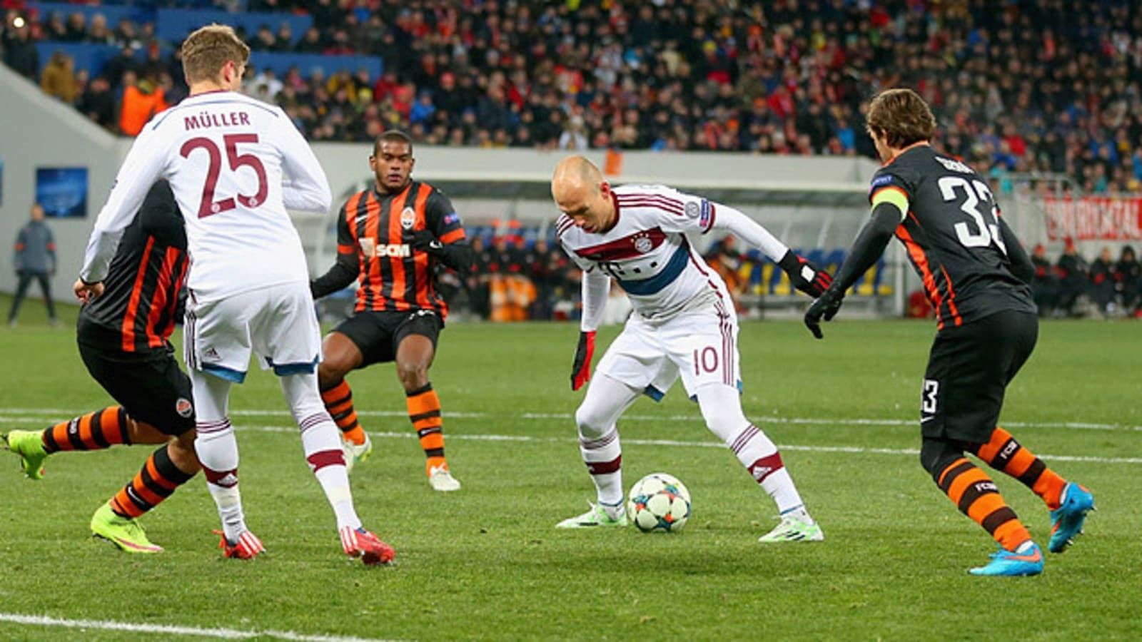 36,000 Bayern Munich Fans Boycott Match Against Shakhtar Due to Ticket Prices