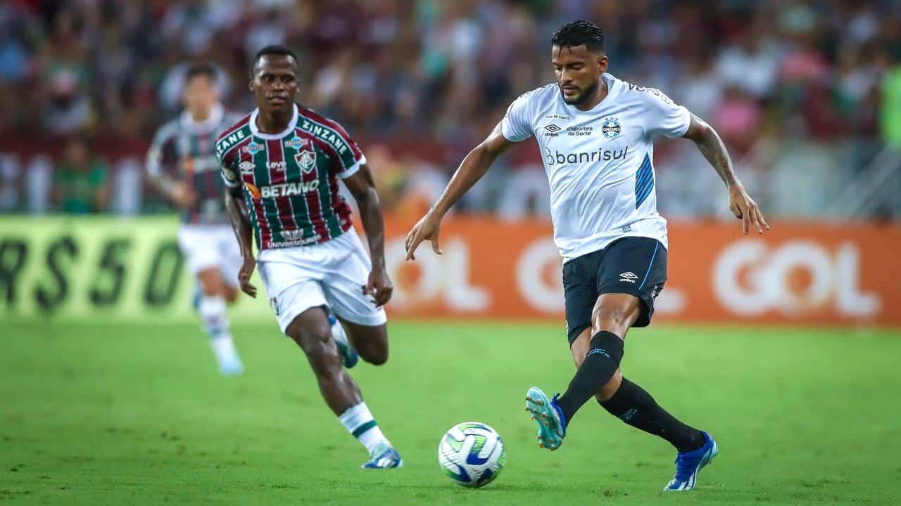 Grêmio vs Fluminense Prediction, Betting Tips & Odds | 30 JUNE 2024