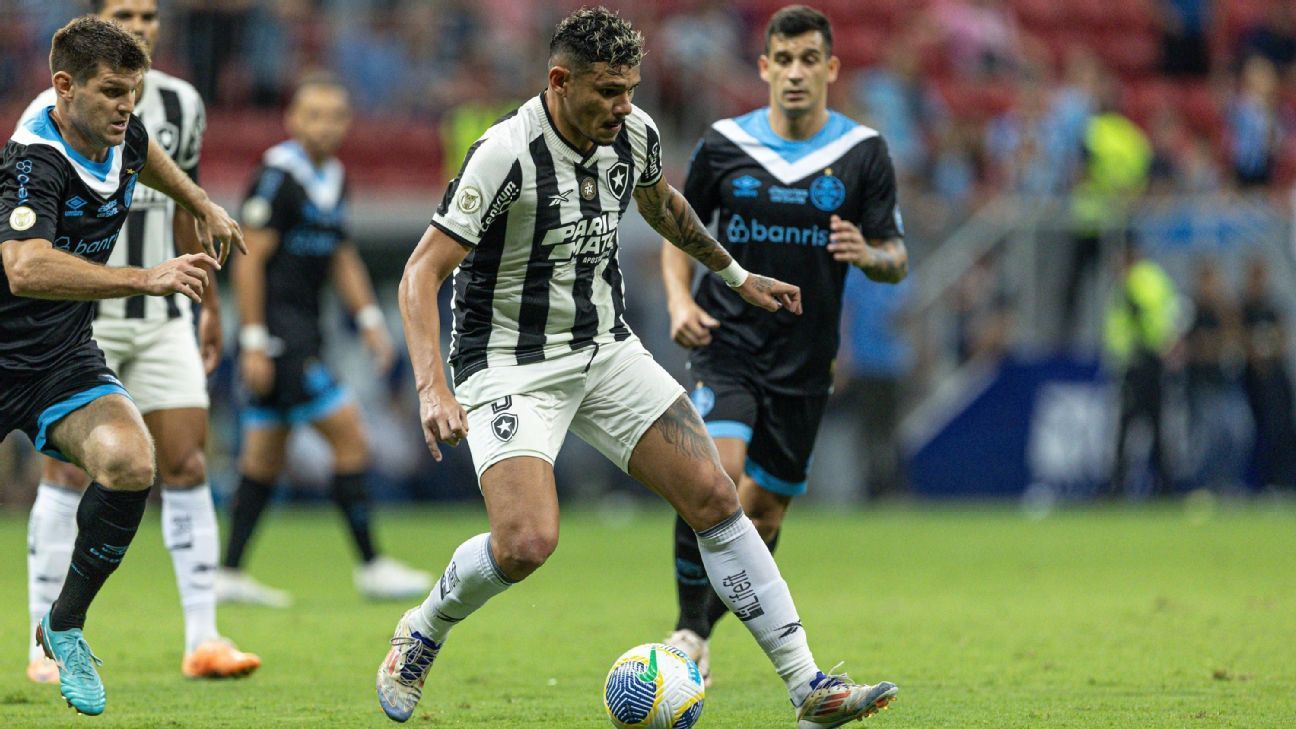 Athletico-PR vs Botafogo Prediction, Betting Tips & Odds | 05 OCTOBER 2024