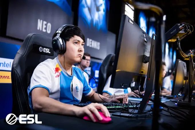 Cloud9 vs G2 Esports. Pronostico, Apuestas y Cuotas│7 de octubre de 2023