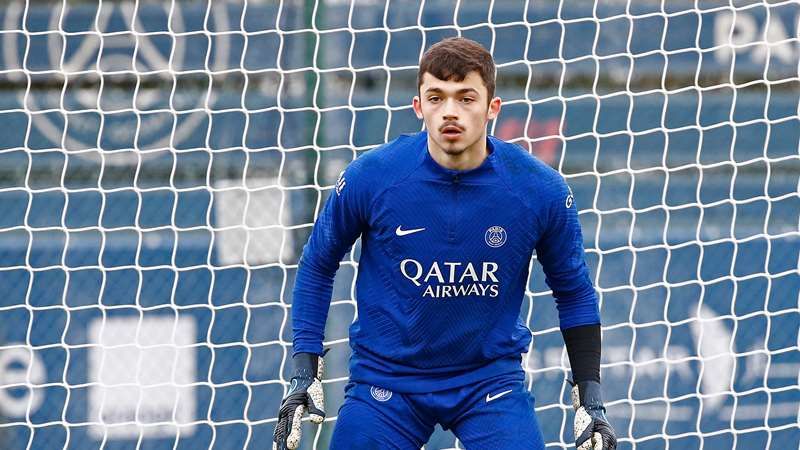 El PSG confirma la salida de Lucas Lavallée