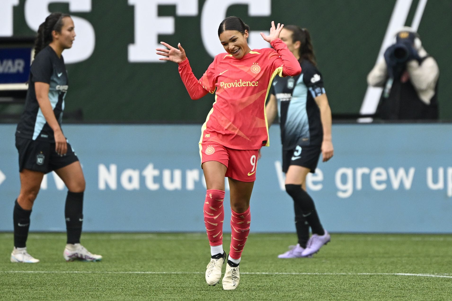 Portland Thorns (f) vs Angel City (f). Pronóstico, Apuestas y Cuotas│1 de noviembre de 2024