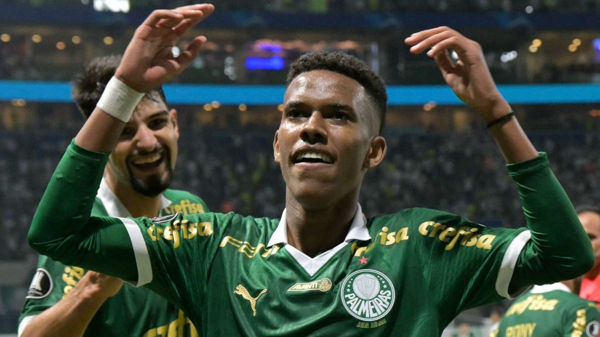 Former Player Ronaldo Predicts Palmeiras Forward Estevao Will Become a Global Star