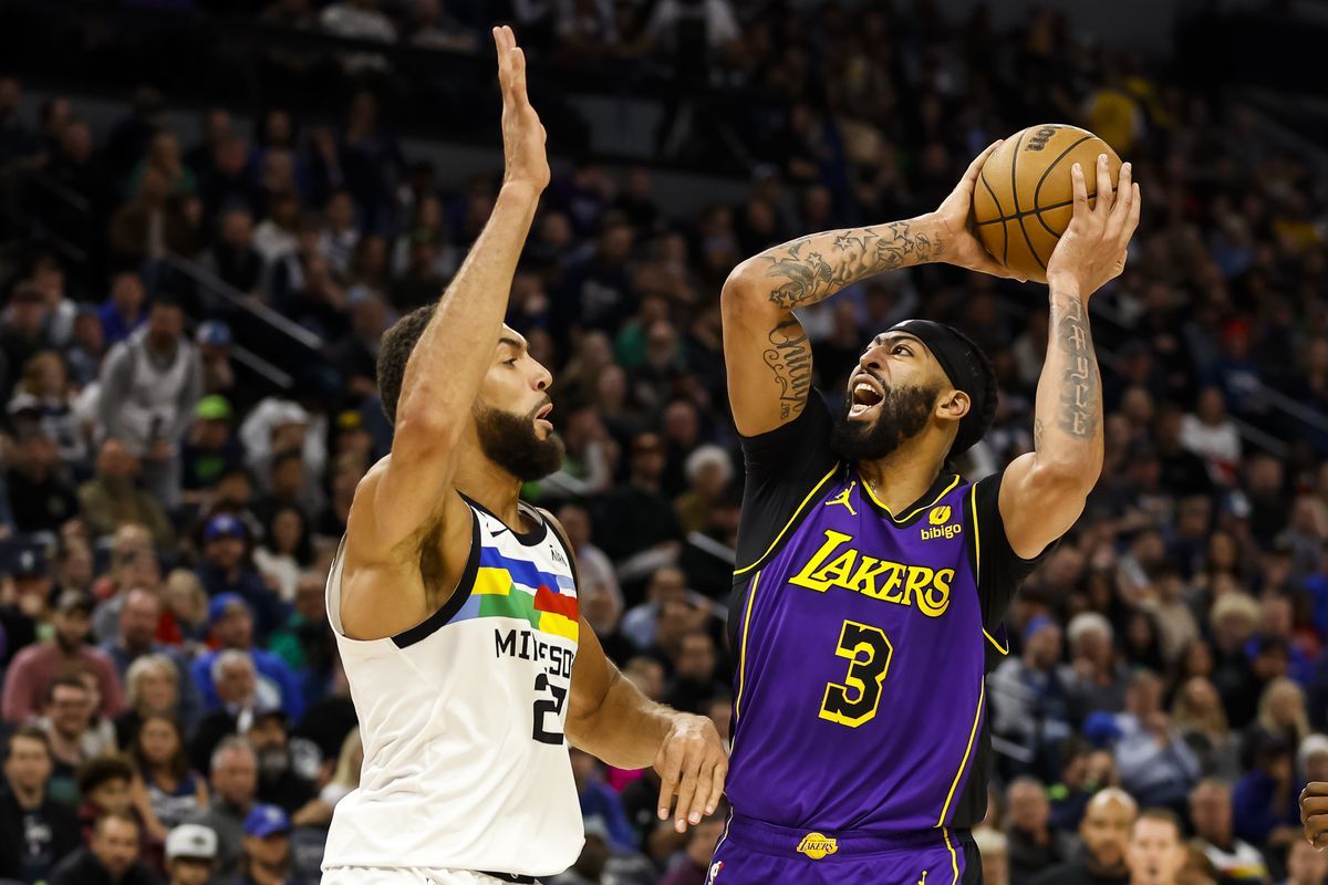 Los Angeles Lakers vs. Minnesota Timberwolves. Pronóstico, Apuestas y Cuotas | 12 de abril de 2023