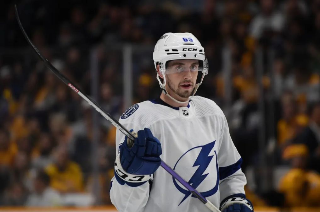 Carolina Hurricanes vs Tampa Bay Lightning Prediction, Betting Tips & Odds │12 OCTOBER, 2024