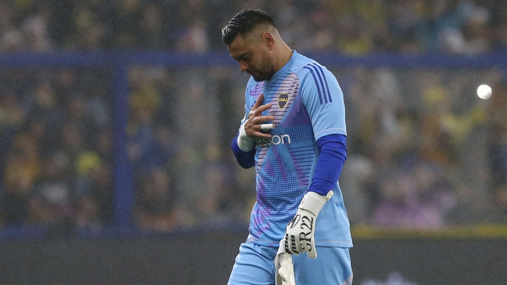 Boca Juniors sancionó a Sergio Romero tras inicidente con la afición en el Superclásico argentino