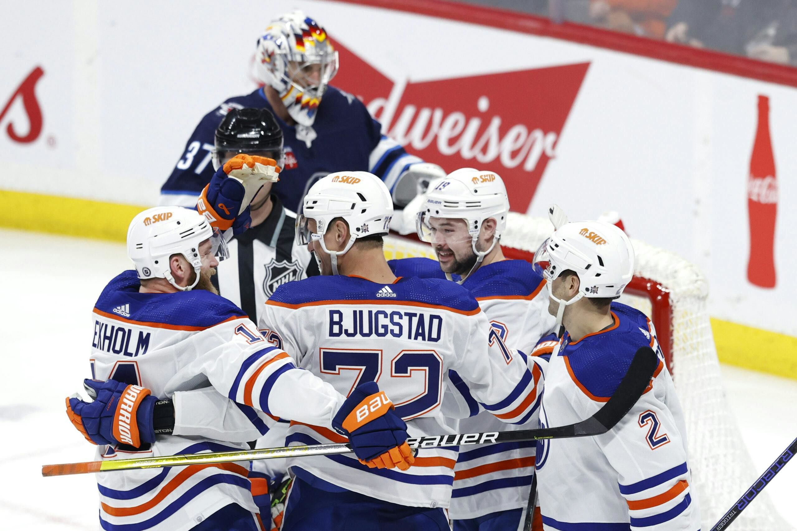 Edmonton Oilers vs. Vancouver Canucks. Pronóstico, Apuestas y Cuotas | 13 de mayo de 2024