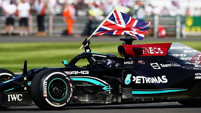 British Grand Prix Lewis Hamilton Wins A Dramatic Race