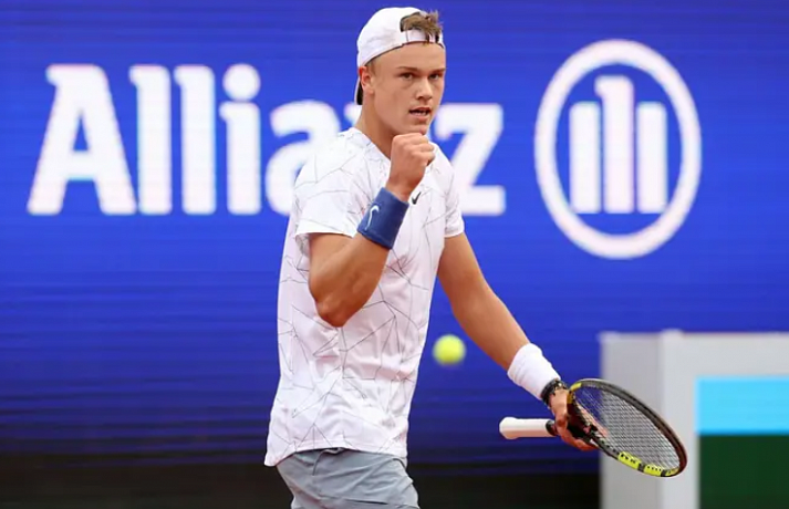 Dominic Thiem vs Taylor Fritz» Predictions, Odds, Live Score & Stats