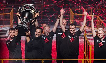 Astralis oficializa retorno de dev1ce - Game Arena