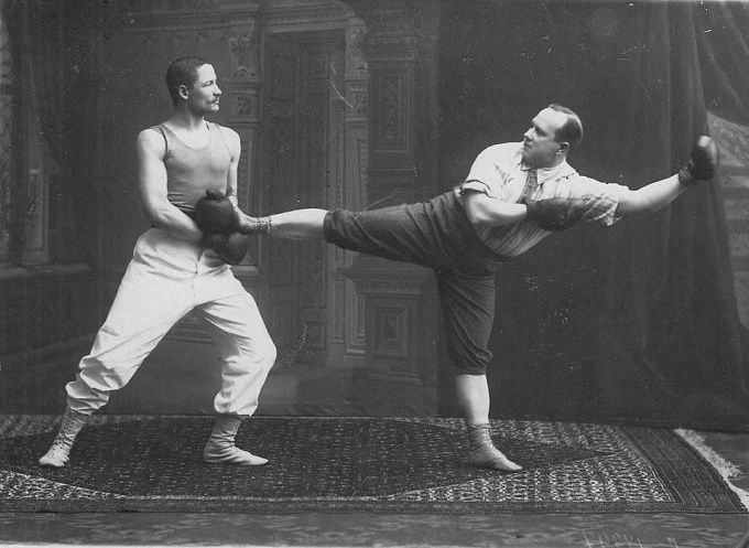 what-is-french-boxing-or-savate-history-technique-directions