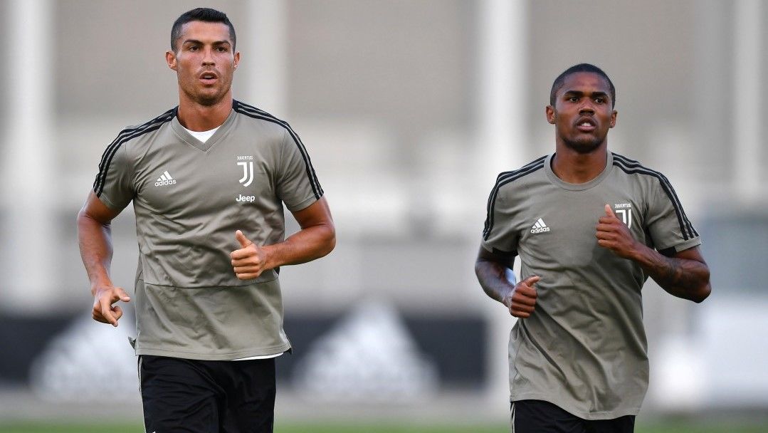 Cristiano Ronaldo, Douglas Costa