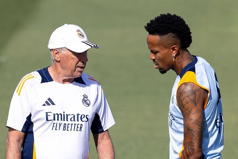 Ancelotti y Eder Militao