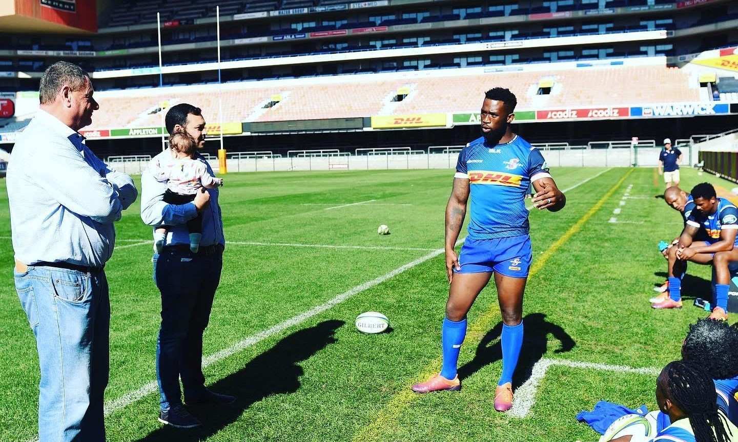 Junaid Moerat at DHL Newlands, addressing the Stormers team ahead of a Super Rugby clash against the Crusaders. The then Stormers, and current Springbok captain Siya Kolisi in picture.