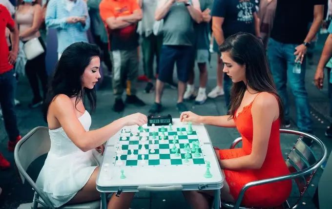 Paid Looks - Chess Queens // Botez sisters